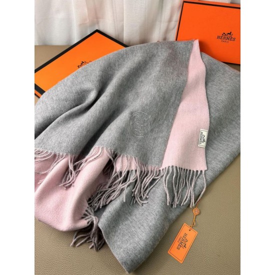 Replica Scialle reversibile classico in cashmere bicolore Hermès 70 x 200 Grigio/Rosa Imitazioni Replica Scialle reversibile classico in cashmere bicolore Hermès 70 x 200 Grigio/Rosa