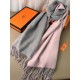 Replica Scialle reversibile classico in cashmere bicolore Hermès 70 x 200 Grigio/Rosa Imitazioni Replica Scialle reversibile classico in cashmere bicolore Hermès 70 x 200 Grigio/Rosa