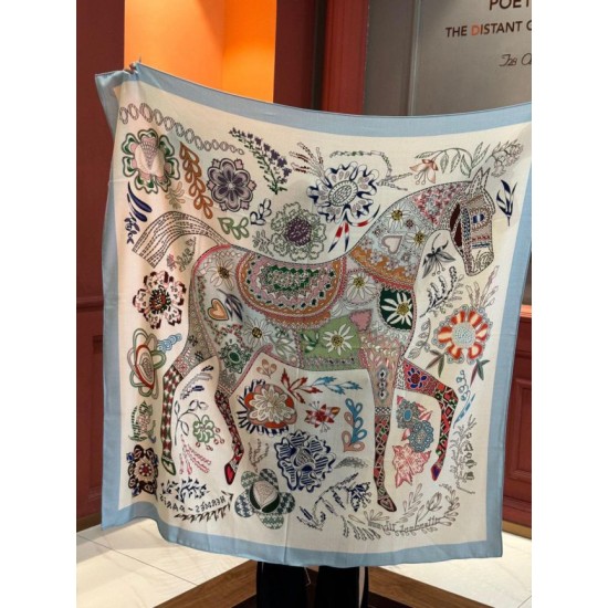Replica Qualità da grande Sciarpe reversibili in velluto colorato Hermès Sciarpa 140 cm Blu Imitazioni Replica Qualità da grande Sciarpe reversibili in velluto colorato Hermès Sciarpa 140 cm Blu