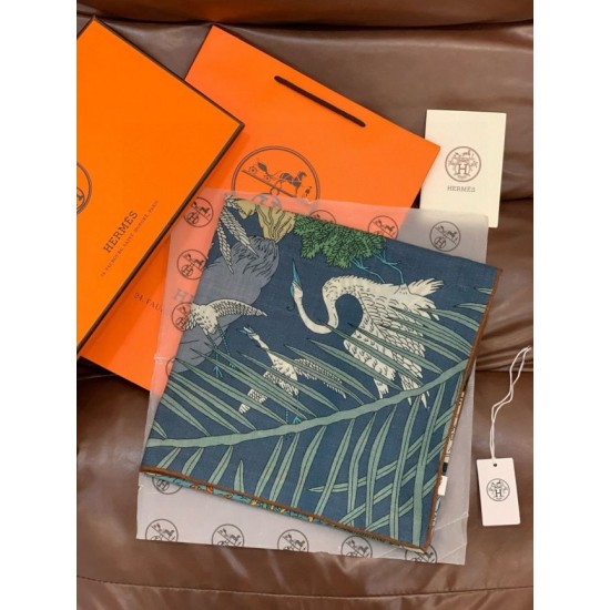 Replica Pari Scialle Hermès Premium in seta e cashmere tono su tono double face 140 04 Imitazioni Replica Pari Scialle Hermès Premium in seta e cashmere tono su tono double face 140 04