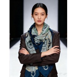 Sciarpa quadrata reversibile in cashmere Hermès 140 Blu Sciarpa quadrata reversibile in cashmere Hermès 140 Blu