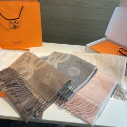 Replica Sciarpa classica reversibile in lana d'agnello Hermès 35 x 200 Marrone