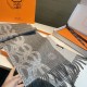 Replica Sciarpa classica reversibile in lana d'agnello Hermès 35 x 200 Grigio Imitazioni Replica Sciarpa classica reversibile in lana d'agnello Hermès 35 x 200 Grigio