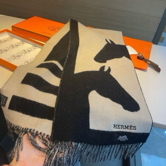 Replica Borsa Sciarpa Hermès Horse in cashmere 30 x 140 cm Nero Imitazioni Replica Borsa Sciarpa Hermès Horse in cashmere 30 x 140 cm Nero