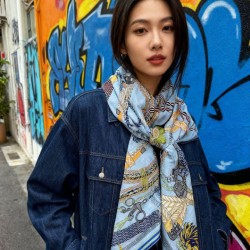 Replica Alta gamma Foulard quadrato in velluto intrecciato a mano Hermès, 140 blu