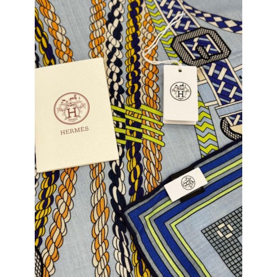 Replica Alta gamma Foulard quadrato in velluto intrecciato a mano Hermès, 140 blu Imitazioni Replica Alta gamma Foulard quadrato in velluto intrecciato a mano Hermès, 140 blu