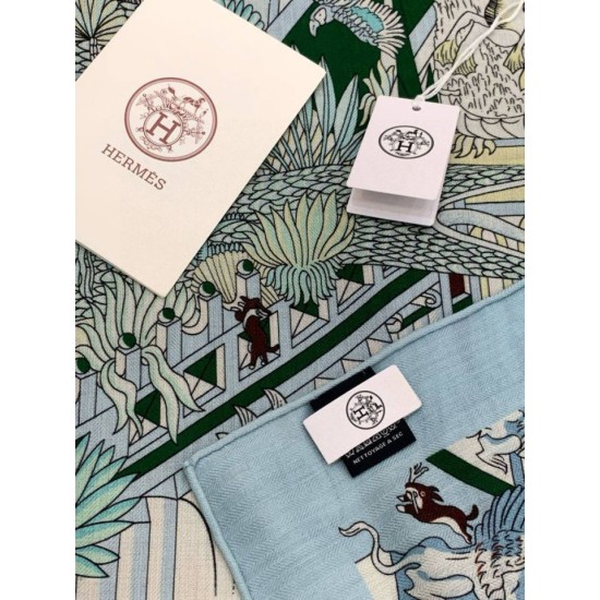 Replica Sciarpa reversibile in cashmere Hermès Animal City, 140 blu Imitazioni Replica Sciarpa reversibile in cashmere Hermès Animal City, 140 blu