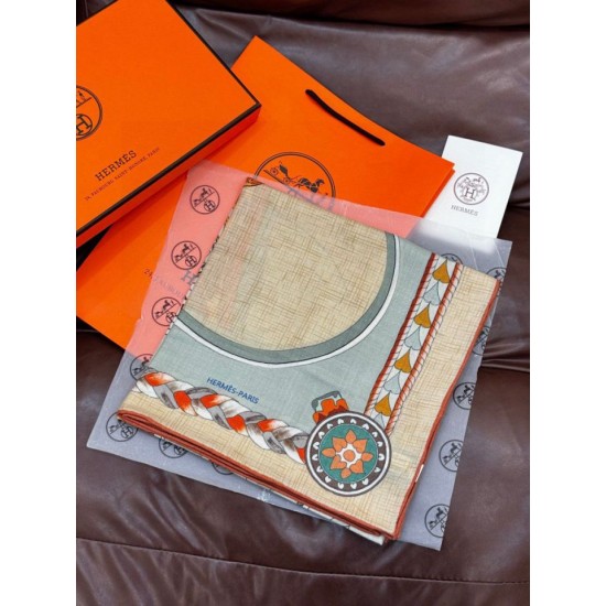 Replica Foulard quadrato in velluto double face tinta unita Hermès Sweet Saddleware, 140 albicocca