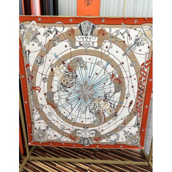 Replica Sciarpa in seta Hermès Starry Night Chorus e fazzoletto quadrato in cashmere 140 Imitazioni Replica Sciarpa in seta Hermès Starry Night Chorus e fazzoletto quadrato in cashmere 140