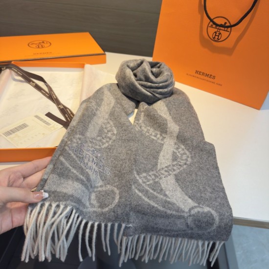 Replica Sciarpa classica in lana d'agnello Hermès 30 x 200 01 Imitazioni Replica Sciarpa classica in lana d'agnello Hermès 30 x 200 01