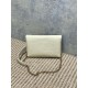 Replica Borse Firmate a tracolla classica Calypso Mini YSL Saint Laurent con catena Beige Imitazioni Replica Borse Firmate a tracolla classica Calypso Mini YSL Saint Laurent con catena Beige