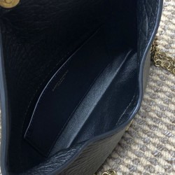 Replica Bora Pari a tracolla classica Calypso Mini YSL Saint Laurent con catena Nero Imitazioni Replica Bora Pari a tracolla classica Calypso Mini YSL Saint Laurent con catena Nero