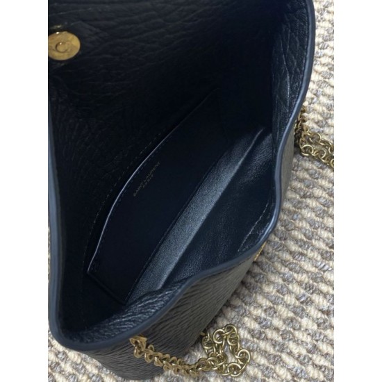 Replica Bora Pari a tracolla classica Calypso Mini YSL Saint Laurent con catena Nero Imitazioni Replica Bora Pari a tracolla classica Calypso Mini YSL Saint Laurent con catena Nero