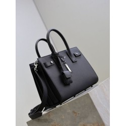 Borsa tote Sac De Jour piccola/media/grande YSL Saint Laurent nera hardware argento Borsa tote Sac De Jour piccola/media/grande YSL Saint Laurent nera hardware argento