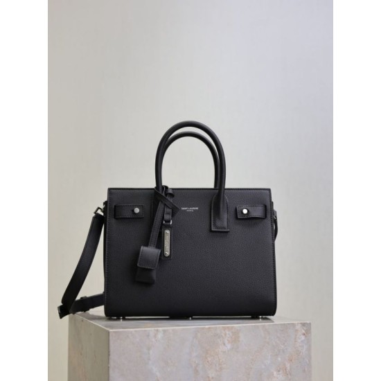 Replica Borsa tote Sac De Jour piccola/media/grande YSL Saint Laurent nera hardware argento Imitazioni Replica Borsa tote Sac De Jour piccola/media/grande YSL Saint Laurent nera hardware argento