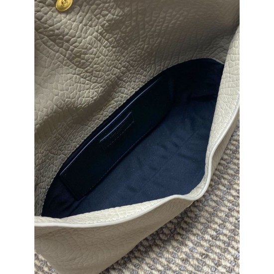 Replica Pochette grande YSL Saint Laurent Cassandre Albicocca Imitazioni Replica Pochette grande YSL Saint Laurent Cassandre Albicocca