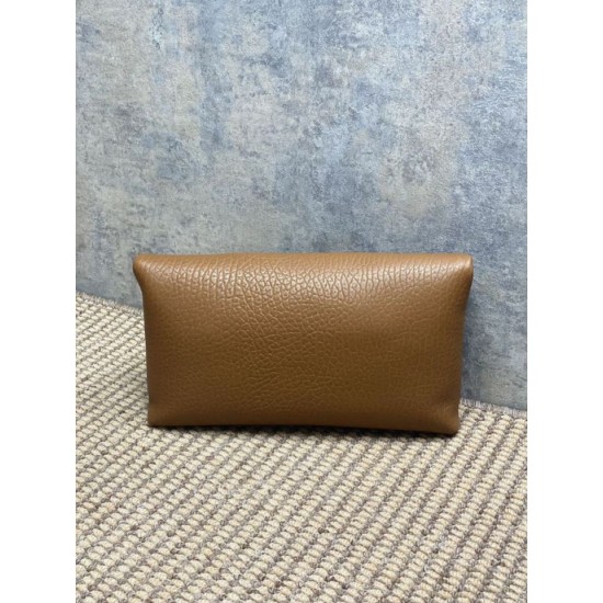 Replica Pochette grande YSL Saint Laurent Cassandre Marrone Imitazioni Replica Pochette grande YSL Saint Laurent Cassandre Marrone