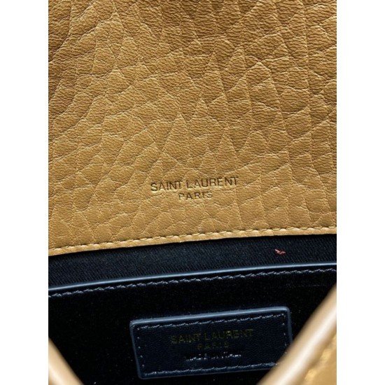 Replica Pochette grande YSL Saint Laurent Cassandre Marrone Imitazioni Replica Pochette grande YSL Saint Laurent Cassandre Marrone