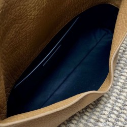 Replica Pochette grande YSL Saint Laurent Cassandre Marrone Imitazioni Replica Pochette grande YSL Saint Laurent Cassandre Marrone