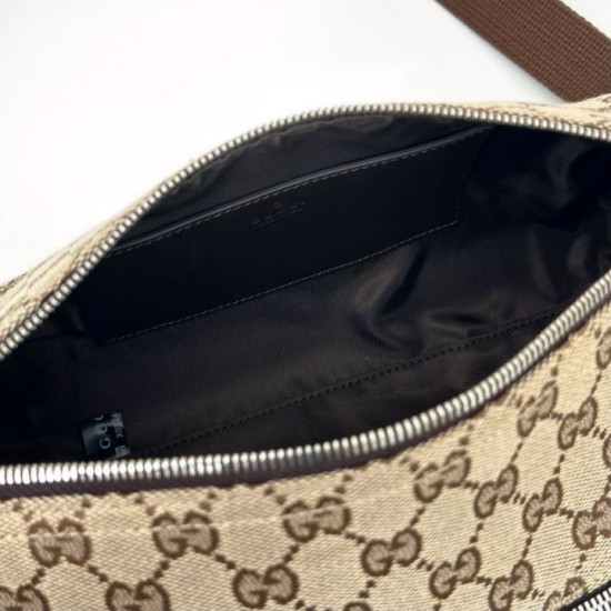 Replica Perfetta a tracolla cilindrica piccola da uomo Gucci in tela GG 834455 Imitazioni Replica Perfetta a tracolla cilindrica piccola da uomo Gucci in tela GG 834455