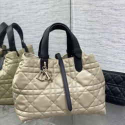 Replica Borsa Tote Dior Toujours piccola/media/grande in pelle di vitello macrocannage beige cipria