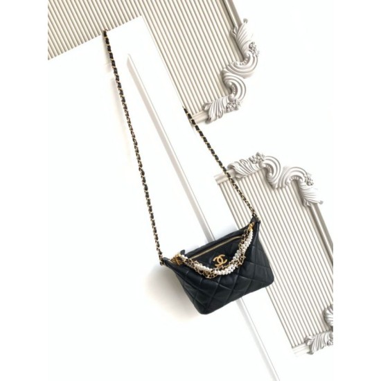 Replica Borsa hobo Chanel piccola Pearls AS5898 pelle di vitello nera Imitazioni Replica Borsa hobo Chanel piccola Pearls AS5898 pelle di vitello nera