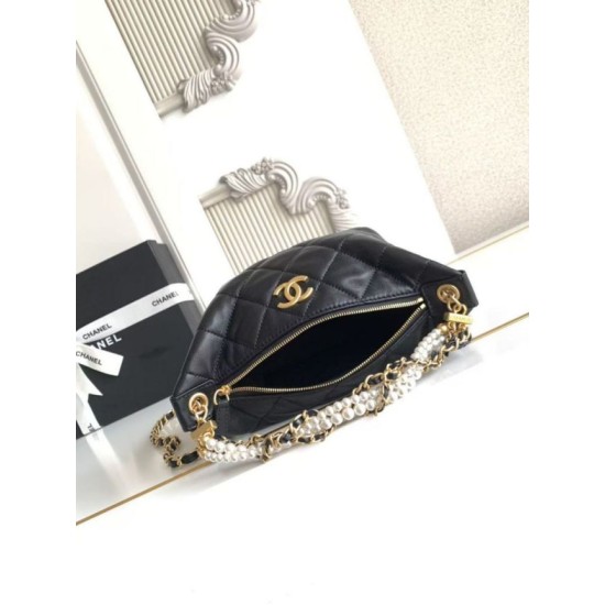 Replica Borsa hobo Chanel piccola Pearls AS5898 pelle di vitello nera Imitazioni Replica Borsa hobo Chanel piccola Pearls AS5898 pelle di vitello nera