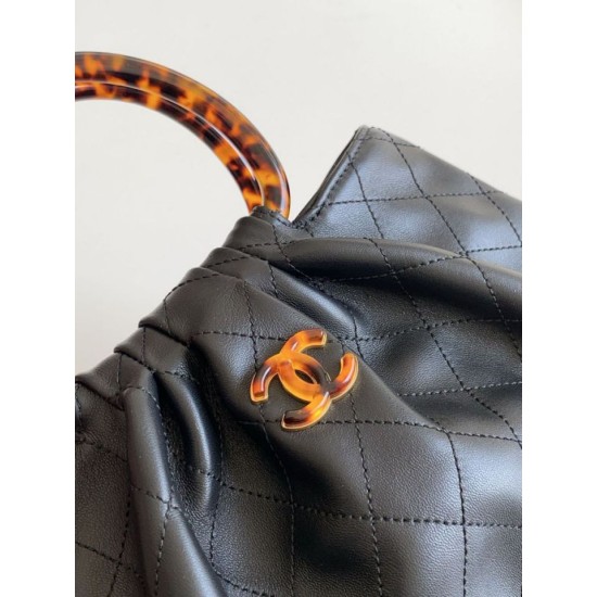 Replica Borsa Chanel Matelasse con manico in plastica effetto legno AS6010 Nero Imitazioni Replica Borsa Chanel Matelasse con manico in plastica effetto legno AS6010 Nero