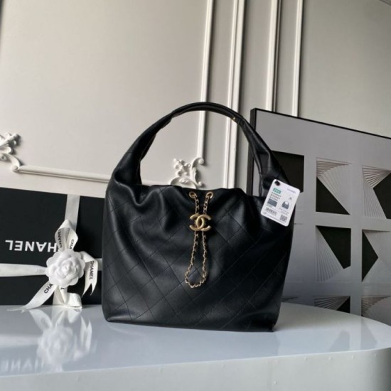 Replica Borsa hobo grande Chanel con finiture metallo dorato AS5967 Nero Imitazioni Replica Borsa hobo grande Chanel con finiture metallo dorato AS5967 Nero
