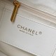 Replica Borsa 1:1 hobo grande Chanel con finiture metallo dorato AS5967 Bianco Imitazioni Replica Borsa 1:1 hobo grande Chanel con finiture metallo dorato AS5967 Bianco