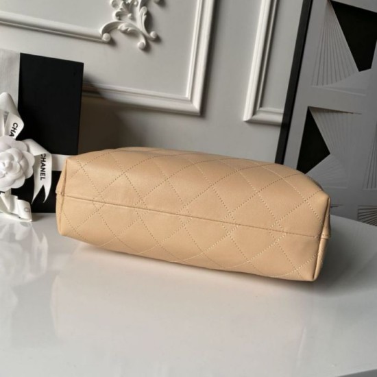 Replica Borsa hobo grande Chanel con finiture metallo dorato AS5967 marrone Imitazioni Replica Borsa hobo grande Chanel con finiture metallo dorato AS5967 marrone