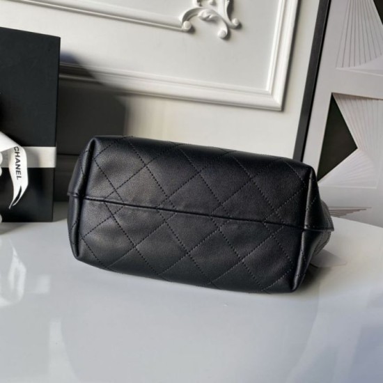 Replica Bora Pari hobo Chanel con finiture metallo dorato AS5976 Nero Imitazioni Replica Bora Pari hobo Chanel con finiture metallo dorato AS5976 Nero