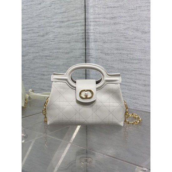 Replica Borse a mano Dior Jolie Top Handle Mini Chain beige Imitazioni Replica Borse a mano Dior Jolie Top Handle Mini Chain beige