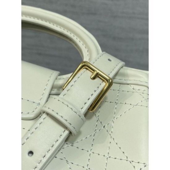 Replica Borse a mano Dior Jolie Top Handle Mini Chain beige Imitazioni Replica Borse a mano Dior Jolie Top Handle Mini Chain beige