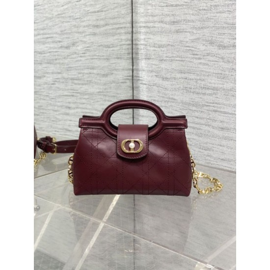 Replica Borse Firmate a mano Dior Jolie Top Handle Mini Chain bordeaux Imitazioni Replica Borse Firmate a mano Dior Jolie Top Handle Mini Chain bordeaux