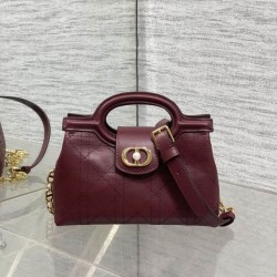 Replica Borse Firmate  a mano Dior Jolie Top Handle Mini Chain bordeaux