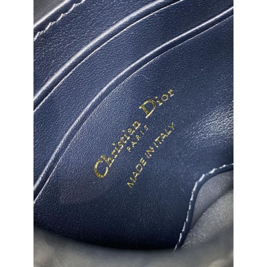 Replica Borse Alta Qualità a secchiello Dior 30 Montaigne Mini Dior Oblique jacquard con coulisse Blu Imitazioni Replica Borse Alta Qualità a secchiello Dior 30 Montaigne Mini Dior Oblique jacquard con coulisse Blu