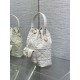 Replica Dior piccola borsa a secchiello Dior Caro Latte Macrocannage Bianco Imitazioni Replica Dior piccola borsa a secchiello Dior Caro Latte Macrocannage Bianco