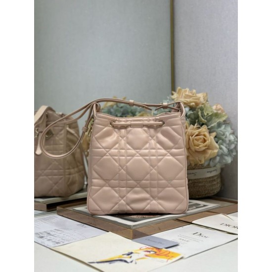 Replica Borse Dior D-Motion con cintura in pelle di agnello taglia 163 microchip rosa Imitazioni Replica Borse Dior D-Motion con cintura in pelle di agnello taglia 163 microchip rosa