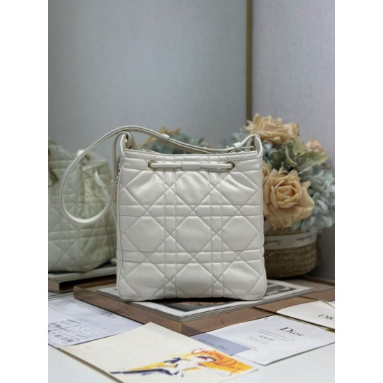 Replica Borsa Dior D-Motion con cintura in pelle di agnello taglia 163 microchip bianca Imitazioni Replica Borsa Dior D-Motion con cintura in pelle di agnello taglia 163 microchip bianca