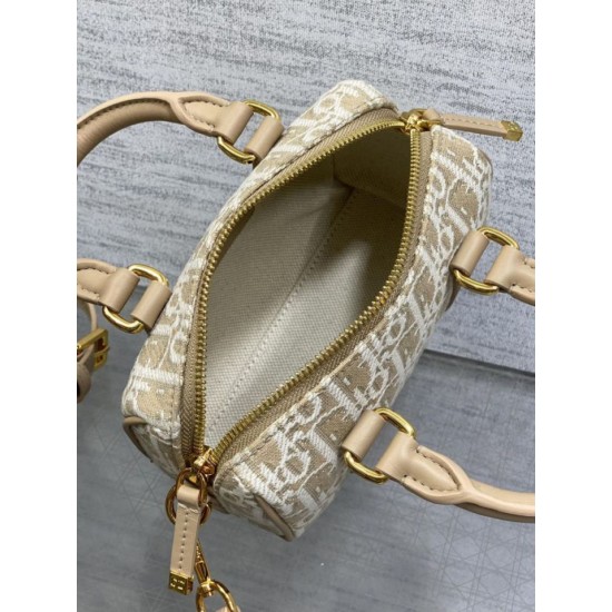 Replica Borsa Dior Groove 16 in tela jacquard Dior Oblique beige Imitazioni Replica Borsa Dior Groove 16 in tela jacquard Dior Oblique beige