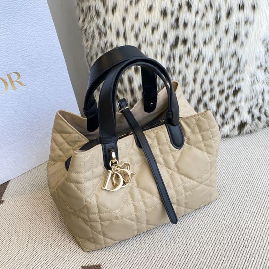 Replica Borsa 1:1 Dior Toujours Media Macrocannage Azzurro/Nero Imitazioni Replica Borsa 1:1 Dior Toujours Media Macrocannage Azzurro/Nero