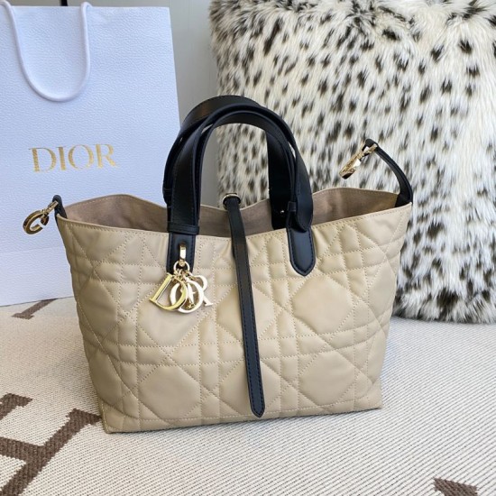 Replica Borsa 1:1 Dior Toujours Media Macrocannage Azzurro/Nero Imitazioni Replica Borsa 1:1 Dior Toujours Media Macrocannage Azzurro/Nero