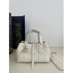 Borsa Tote Dior Toujours mini in Macrocannage bianco