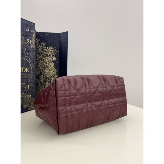 Replica Borsa Dior Media Dior Toujours in Macrocannage bordeaux Imitazioni Replica Borsa Dior Media Dior Toujours in Macrocannage bordeaux