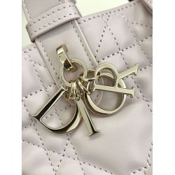 Borsa Tote Dior Toujours mini in Macrocannage rosa Borsa Tote Dior Toujours mini in Macrocannage rosa