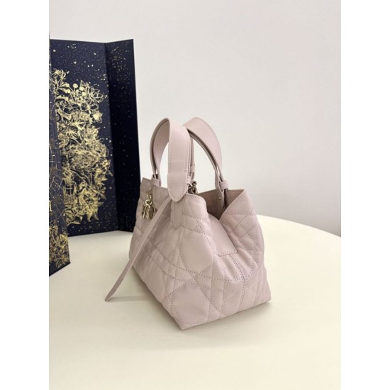 Replica Borsa Tote Dior Toujours mini in Macrocannage rosa Imitazioni Replica Borsa Tote Dior Toujours mini in Macrocannage rosa