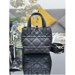Borse Dior Toujours Vertical Tote piccola con portafortuna Nero Borse Dior Toujours Vertical Tote piccola con portafortuna Nero