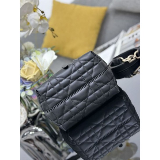Replica Borse Imitazioni Dior Toujours Vertical Tote piccola con portafortuna Nero Imitazioni Replica Borse Imitazioni Dior Toujours Vertical Tote piccola con portafortuna Nero
