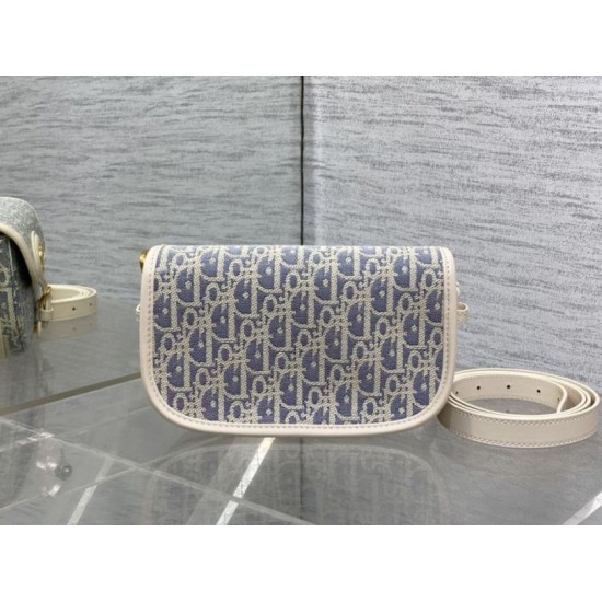 Replica Borsa Dior Bobby media East-West Dior Oblique jacquard blu Imitazioni Replica Borsa Dior Bobby media East-West Dior Oblique jacquard blu